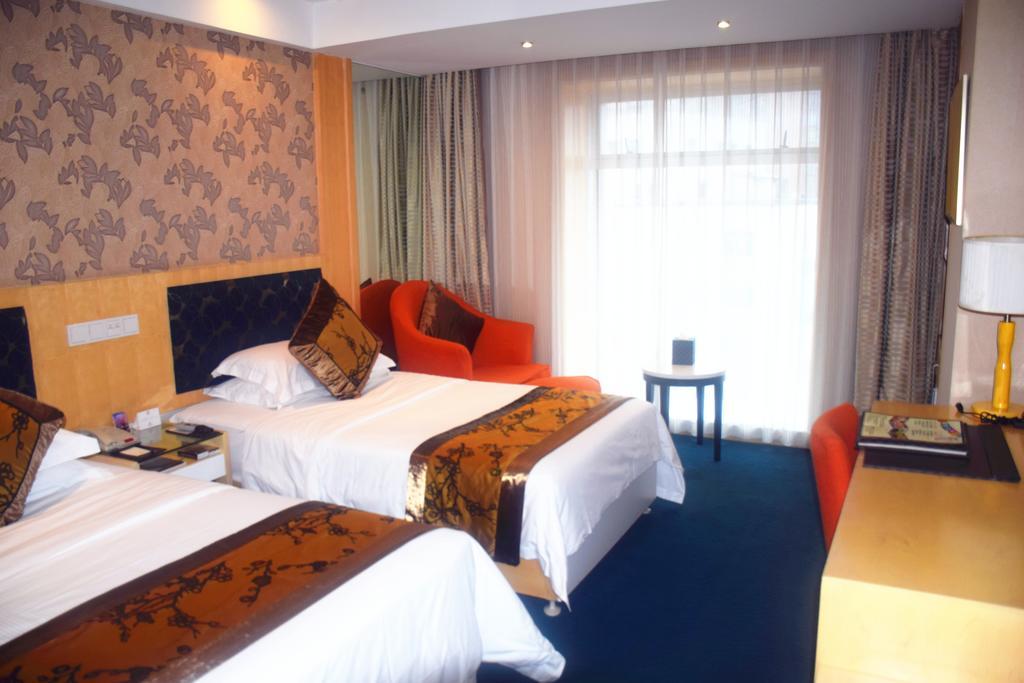 Puxi New Century Hotel Sanghaj Kültér fotó
