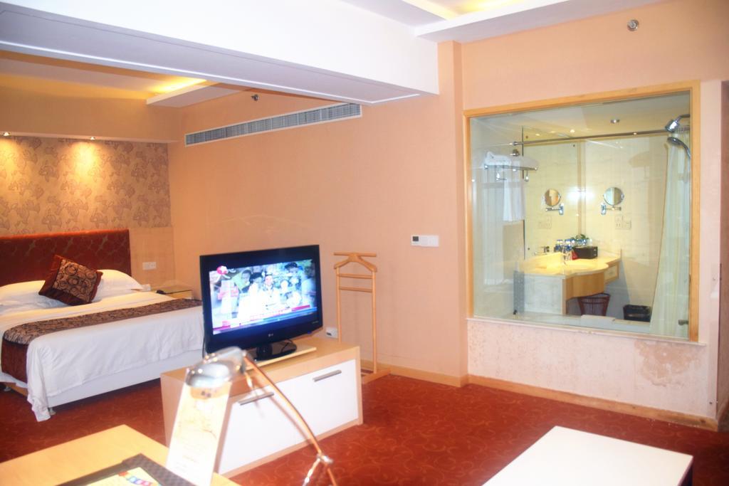 Puxi New Century Hotel Sanghaj Kültér fotó