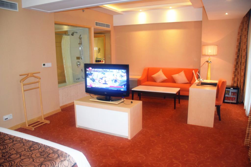 Puxi New Century Hotel Sanghaj Kültér fotó